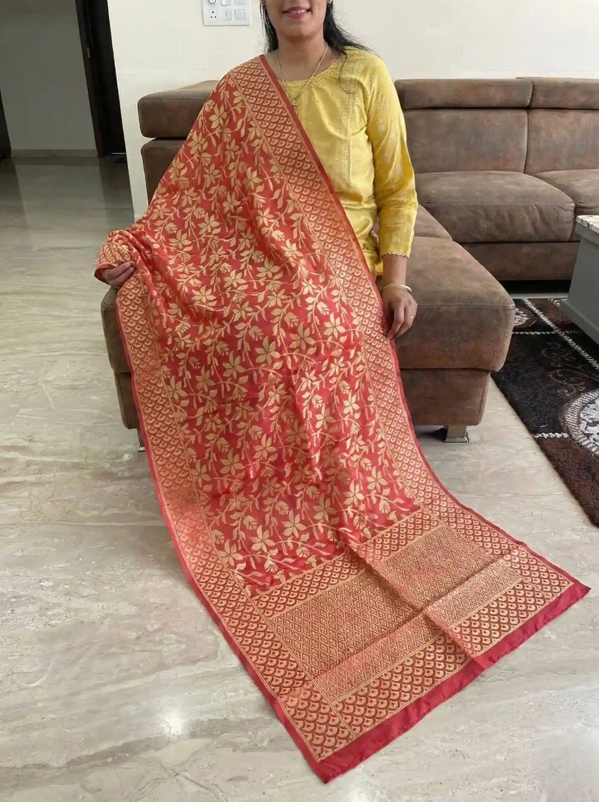 Banarasi Jacquard Floral Vine Dupatta